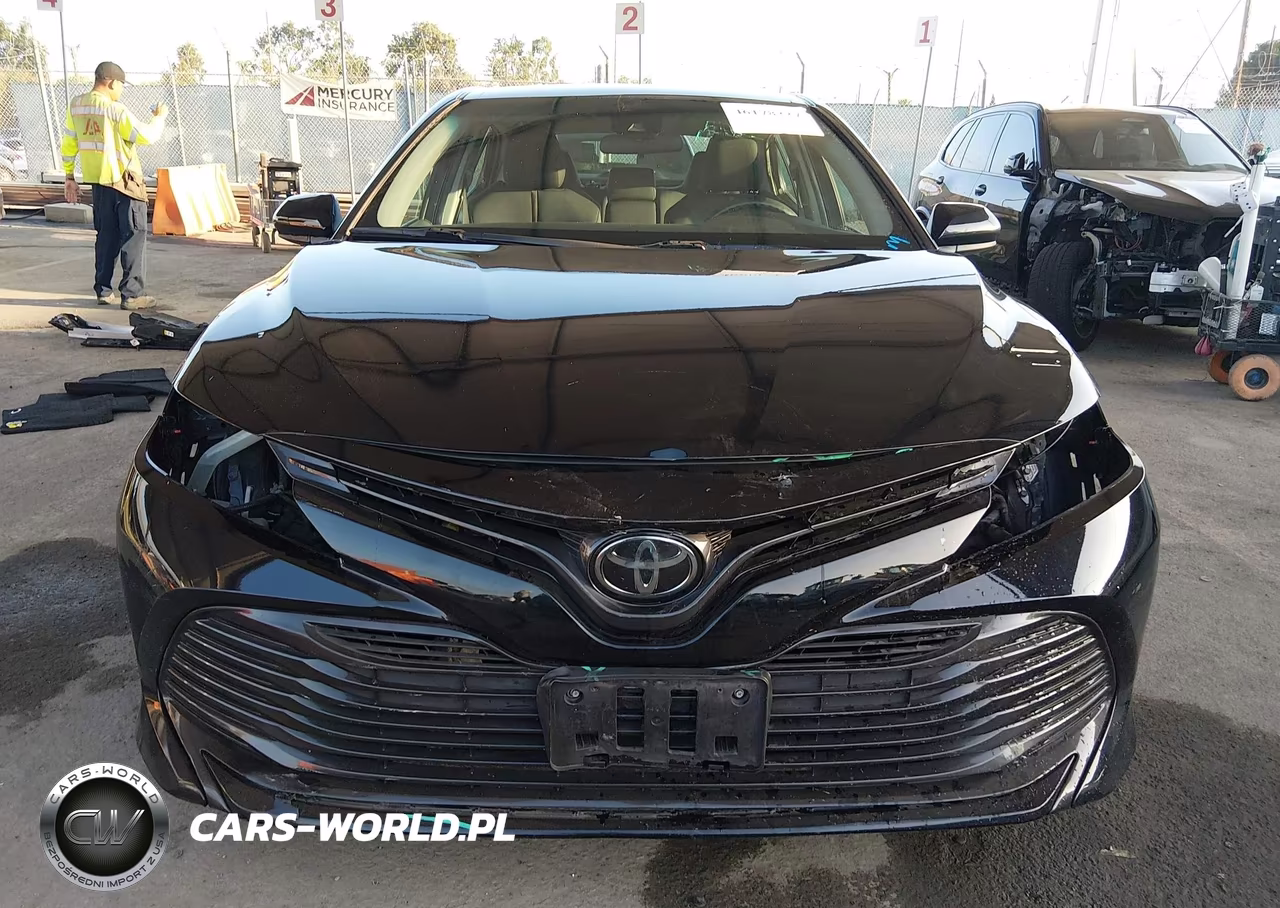 2019 Toyota Camry Le VIN:4T1B11HKXKU284004 - 6