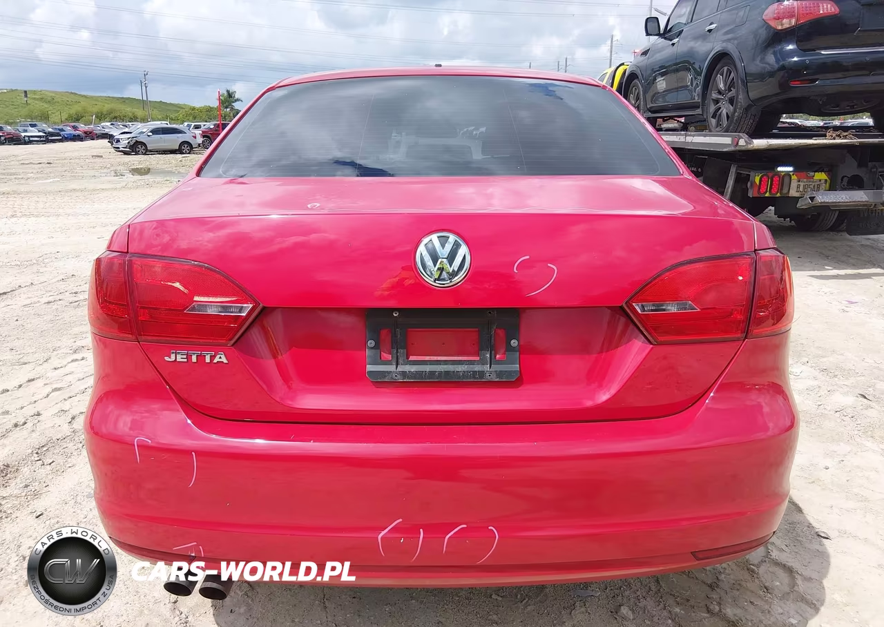 2014 Volkswagen Jetta 2.0L S VIN:3VW2K7AJ2EM442749 - 16
