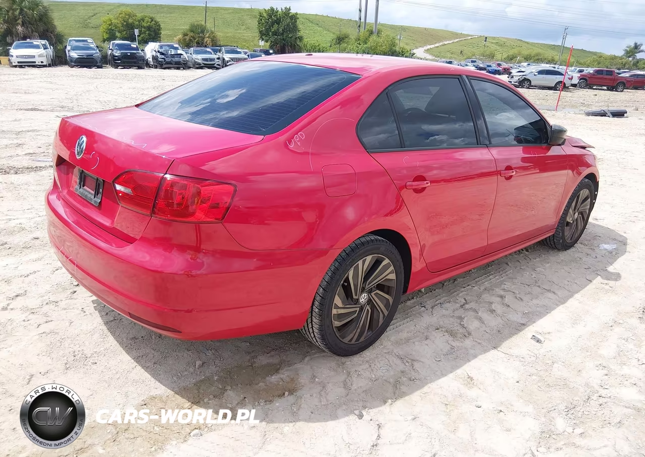 2014 Volkswagen Jetta 2.0L S VIN:3VW2K7AJ2EM442749 - 4