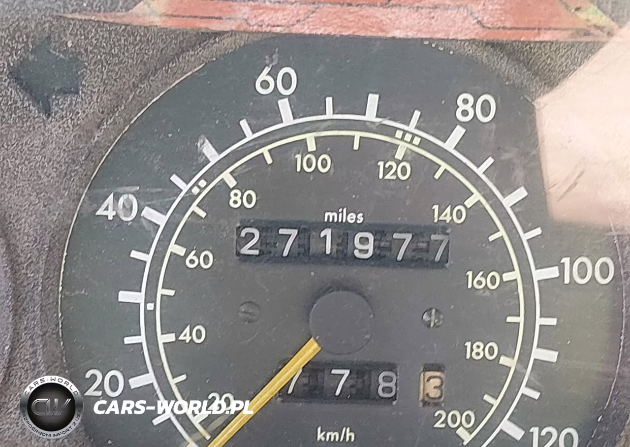 1983 Mercedes-Benz 300 Sd VIN:WDBCB20A9DB049735 - 15