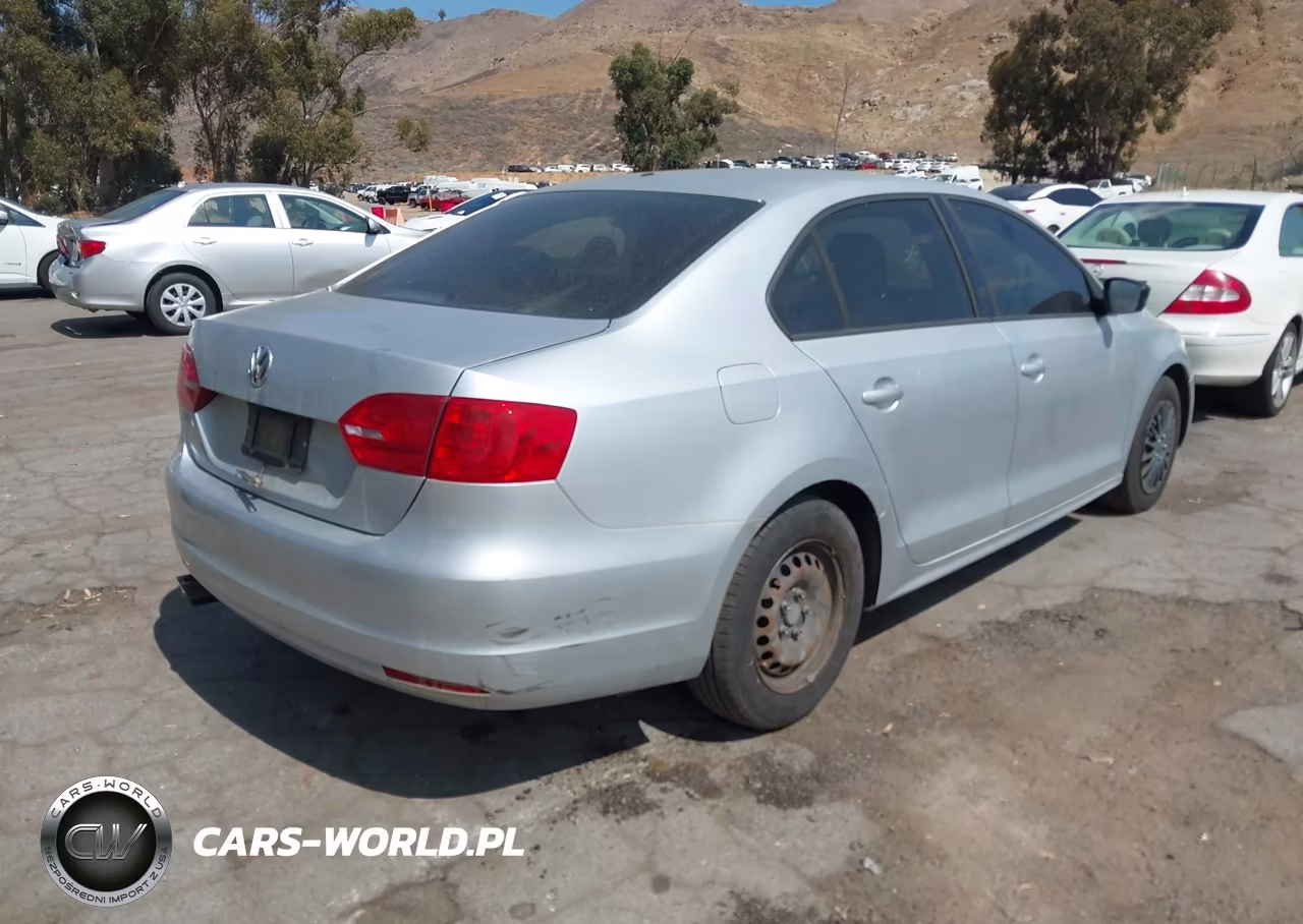 2014 Volkswagen Jetta 2.0L S VIN:3VW2K7AJ3EM248120 - 4