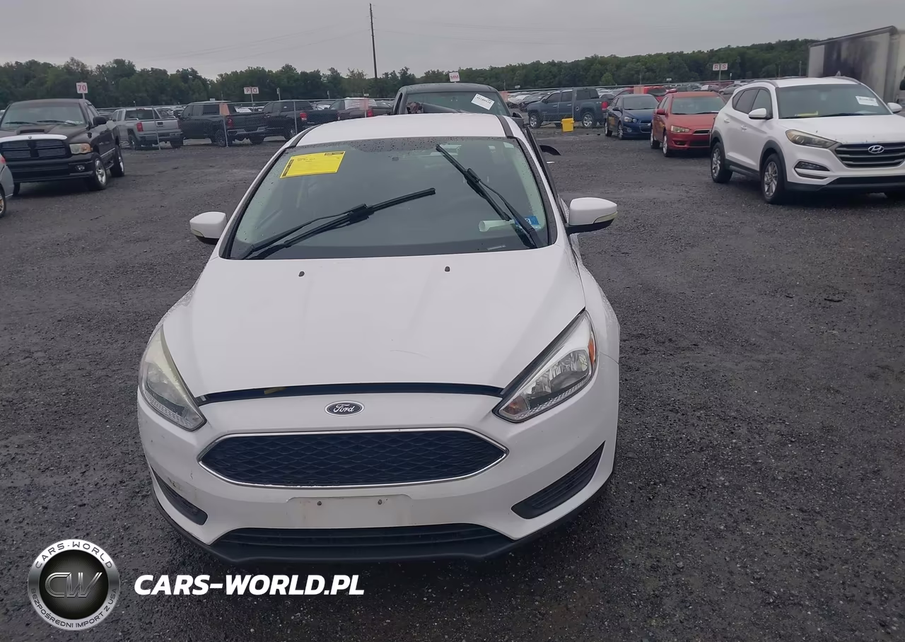 2017 Ford Focus Se VIN:1FADP3F26HL278165 - 12
