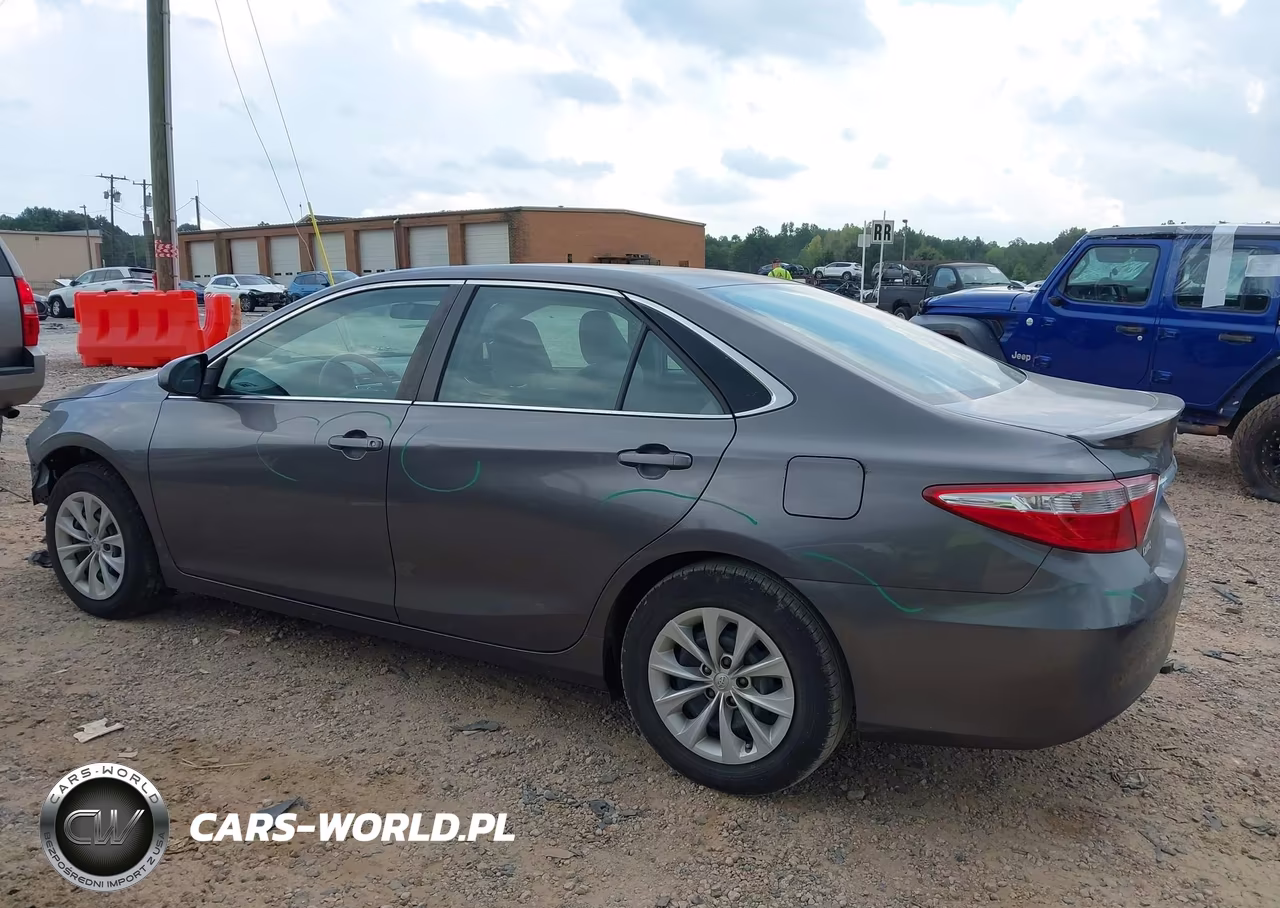 2017 Toyota Camry Le VIN:4T1BF1FK7HU713080 - 14