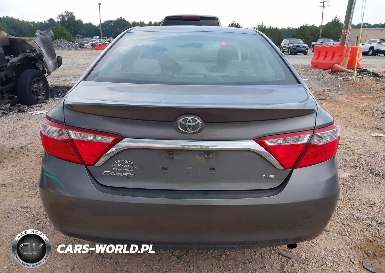 2017 Toyota Camry Le VIN:4T1BF1FK7HU713080 - 16