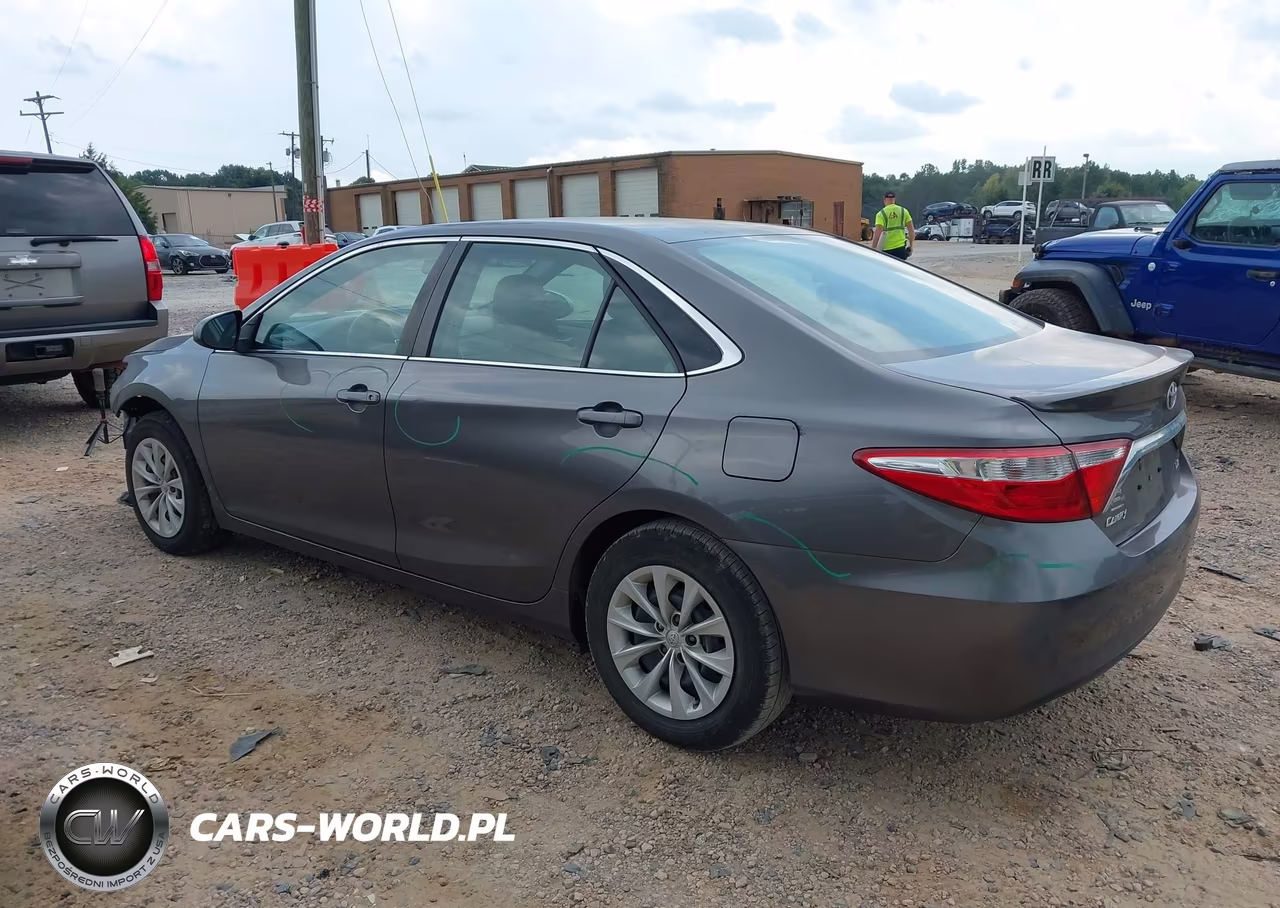 2017 Toyota Camry Le VIN:4T1BF1FK7HU713080 - 3