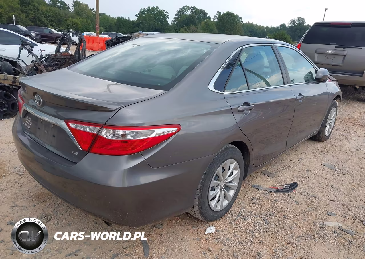 2017 Toyota Camry Le VIN:4T1BF1FK7HU713080 - 4