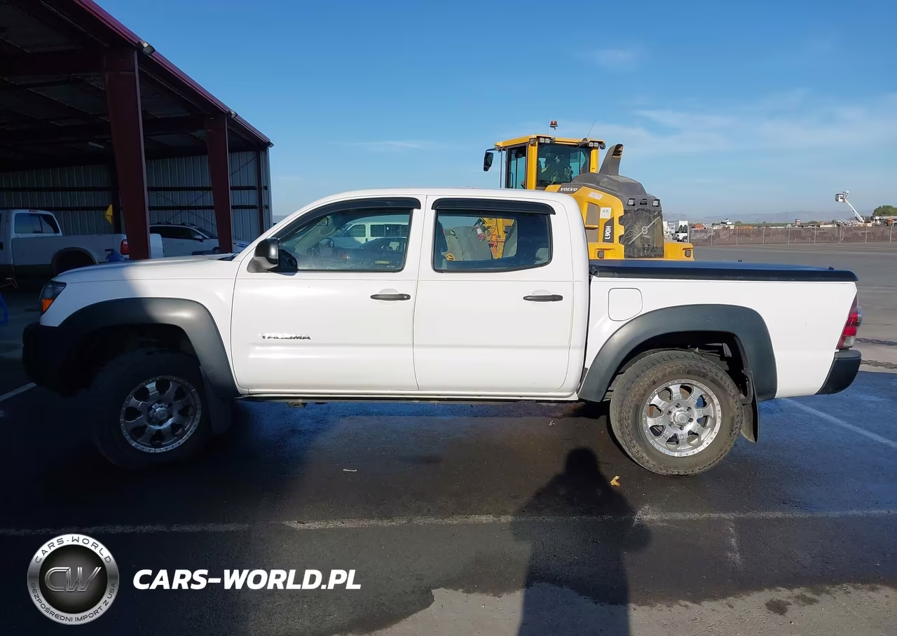 2009 Toyota Tacoma Base V6 VIN:3TMLU42N99M025684 - 14