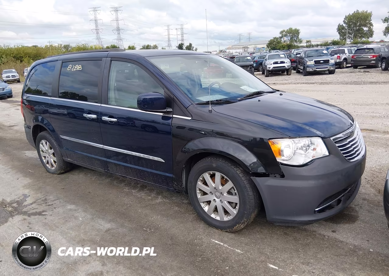2016 Chrysler Town & Country Touring – zdjęcie 1 z 16