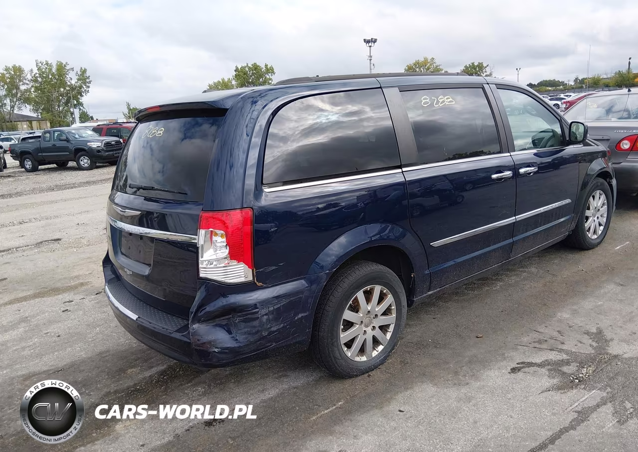 2016 Chrysler Town & Country Touring VIN:2C4RC1BG0GR149314 - 4