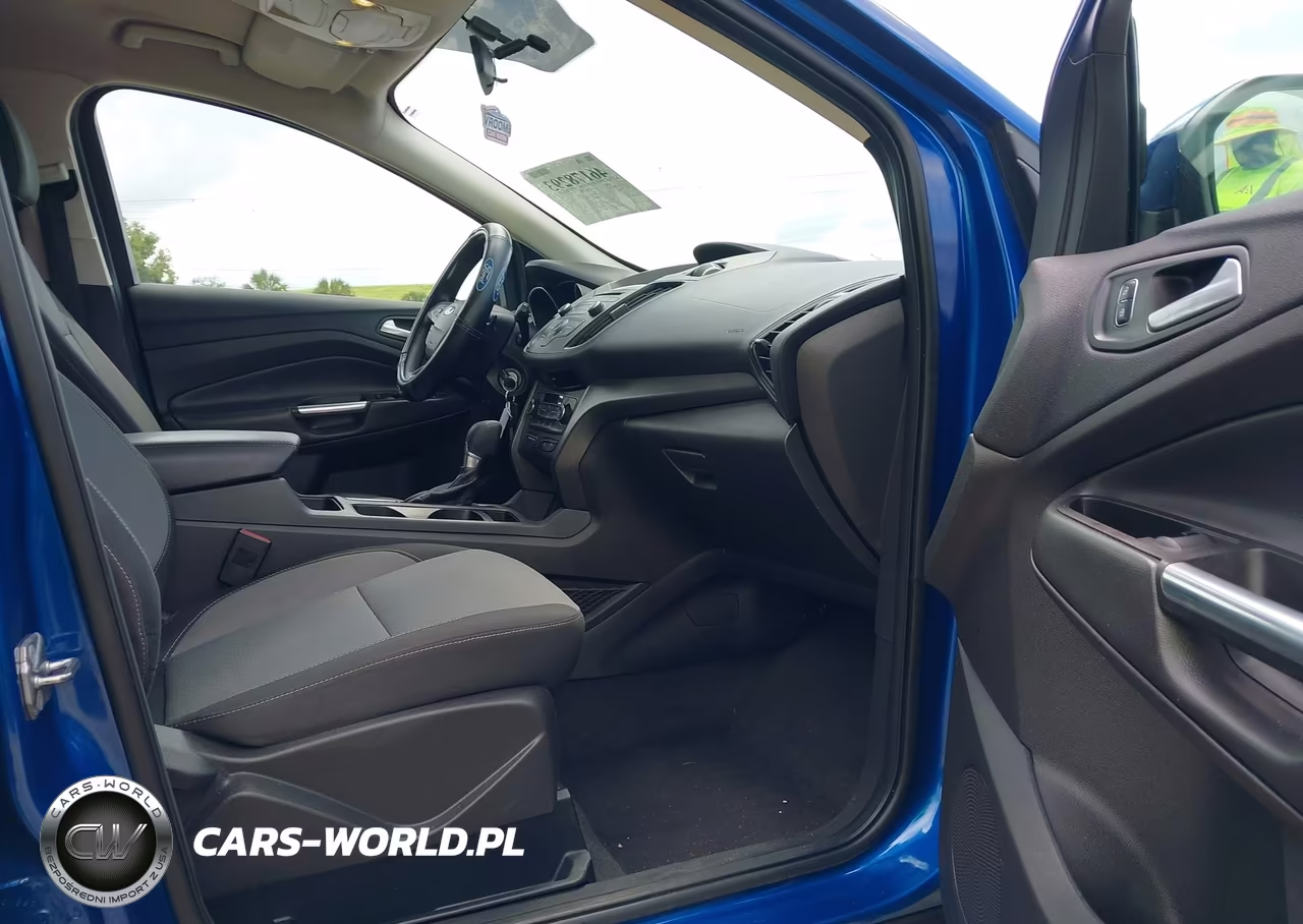 2017 Ford Escape Se VIN:1FMCU0GD7HUE69063 - 5