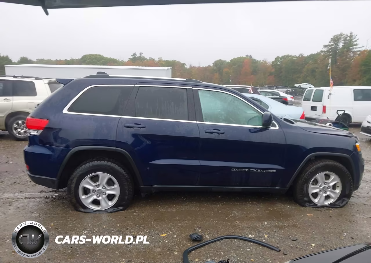 2017 Jeep Grand Cherokee Laredo 4X4 VIN:1C4RJFAG5HC756419 - 14