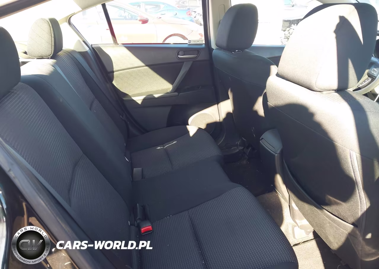 2013 Mazda Mazda3 I Sport VIN:JM1BL1UPXD1833673 - 8