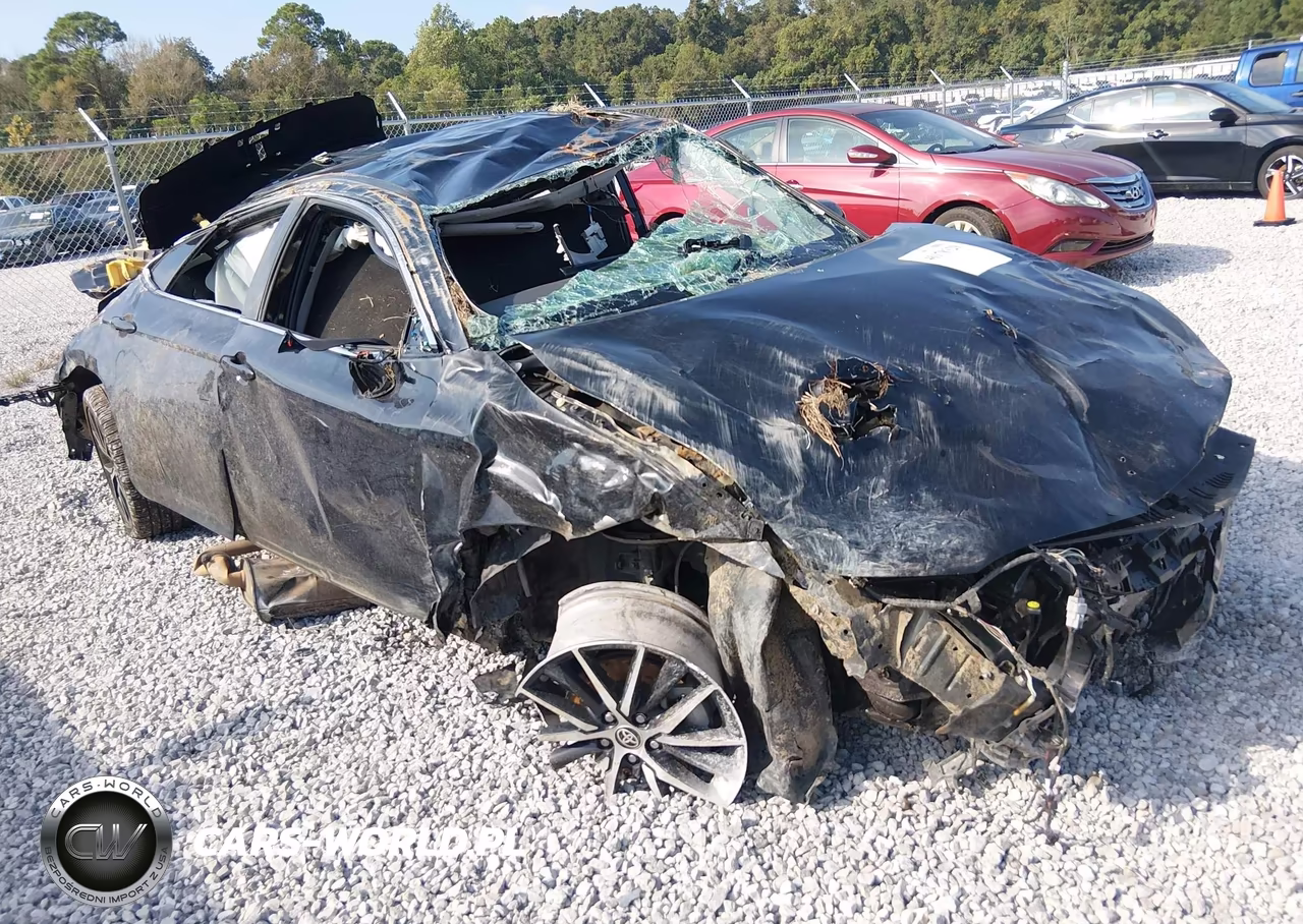 2021 Toyota Camry Se – zdjęcie 1 z 16