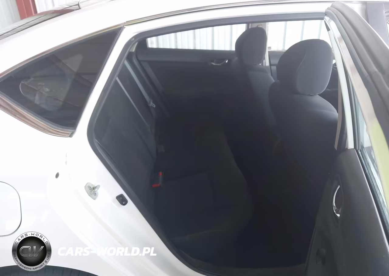 2019 Nissan Sentra S VIN:3N1AB7AP0KY314200 - 8