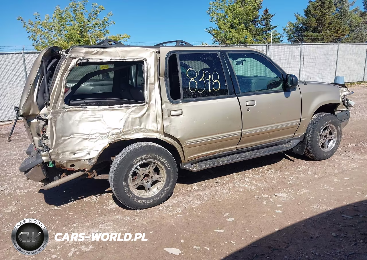 2000 Ford Explorer Xlt VIN:1FMZU73E8YZA13013 - 4