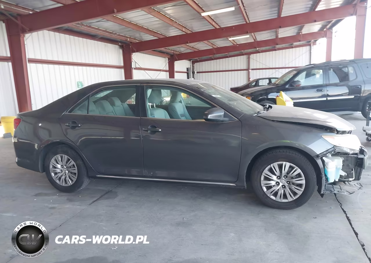 2013 Toyota Camry Le VIN:4T4BF1FK8DR322424 - 13