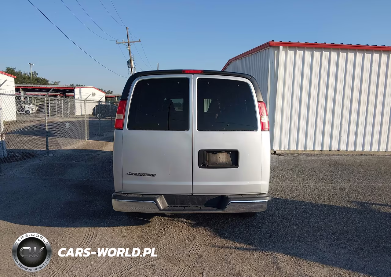 2017 Chevrolet Express 3500 Lt VIN:1GAZGPFFXH1248231 - 16