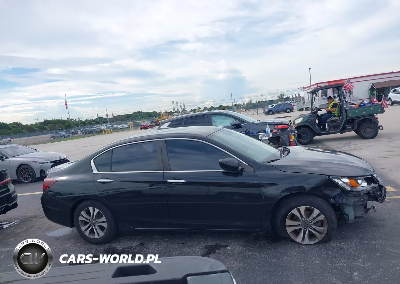 2015 Honda Accord Lx VIN:1HGCR2F30FA255820 - 14