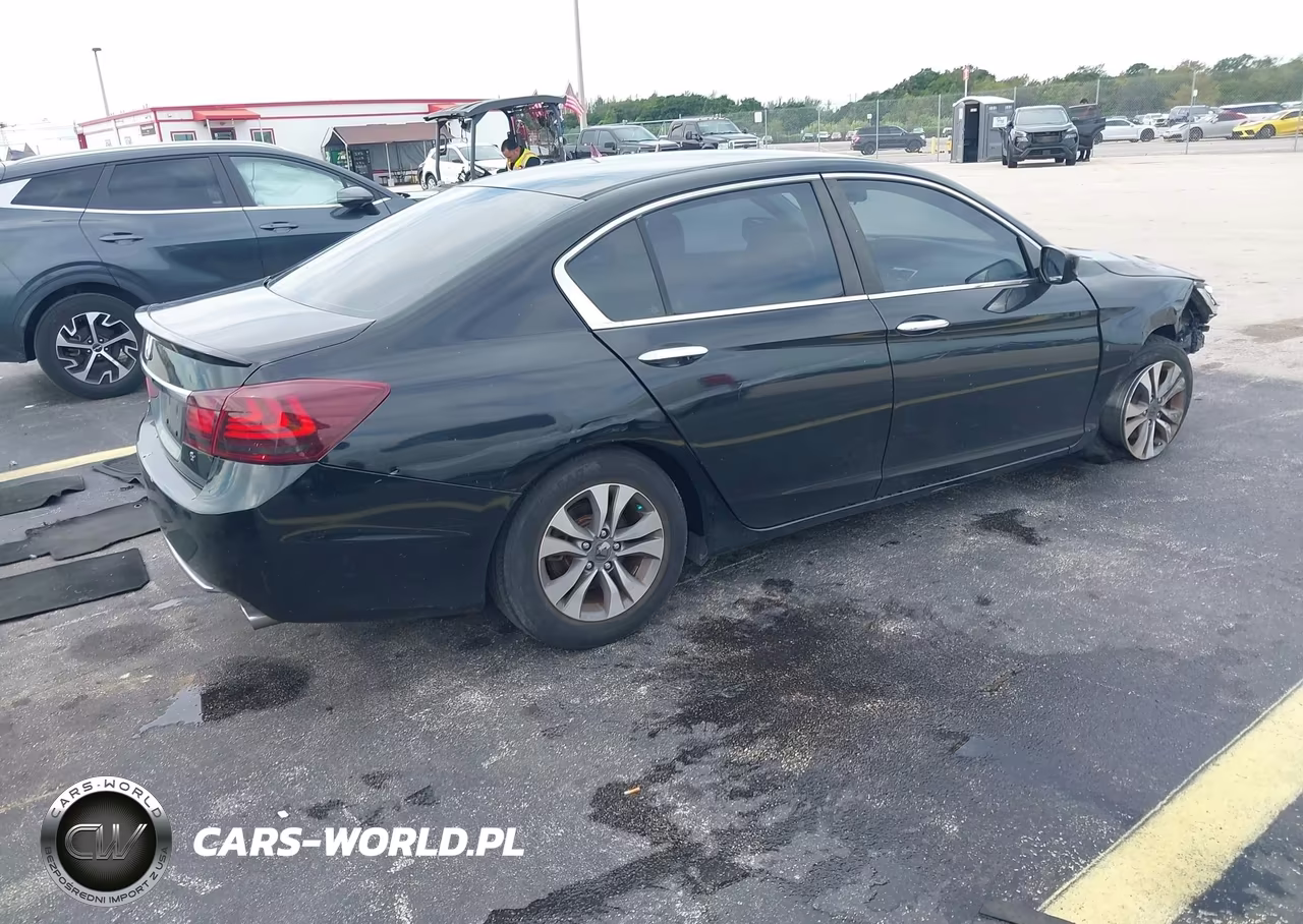 2015 Honda Accord Lx VIN:1HGCR2F30FA255820 - 4