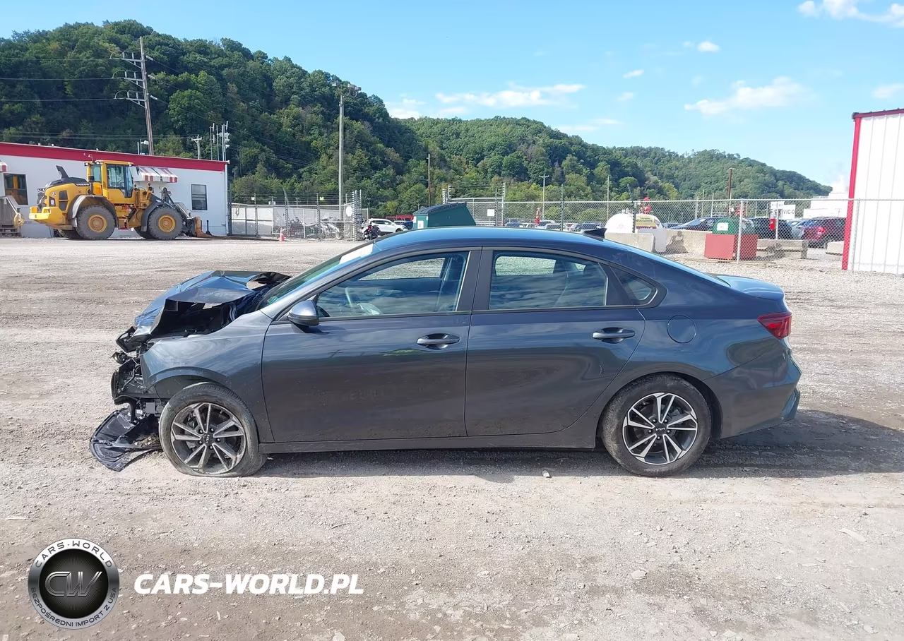 2024 Kia Forte Lxs VIN:3KPF24AD5RE834735 - 15