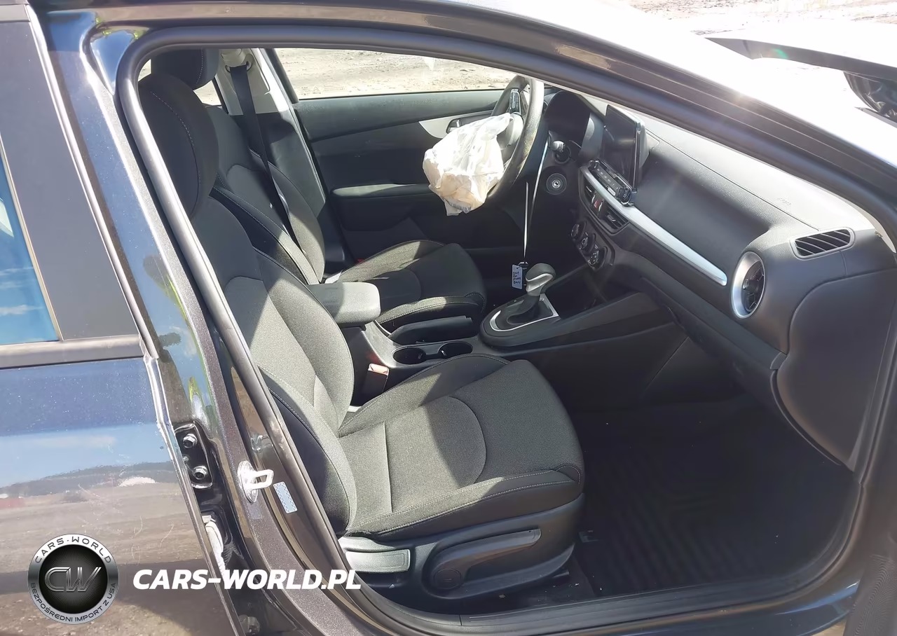 2024 Kia Forte Lxs VIN:3KPF24AD5RE834735 - 5