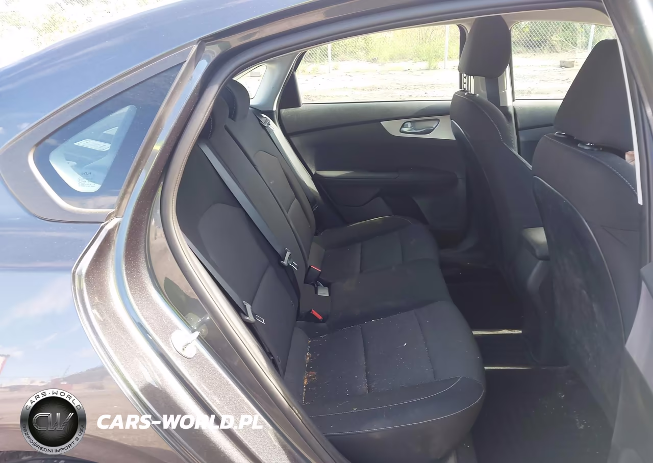 2024 Kia Forte Lxs VIN:3KPF24AD5RE834735 - 8