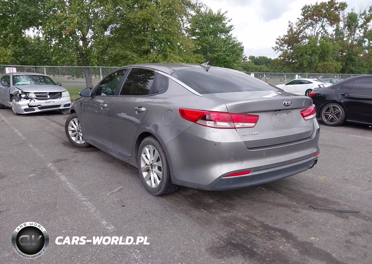 2018 Kia Optima Lx VIN:5XXGT4L3XJG266578 - 3