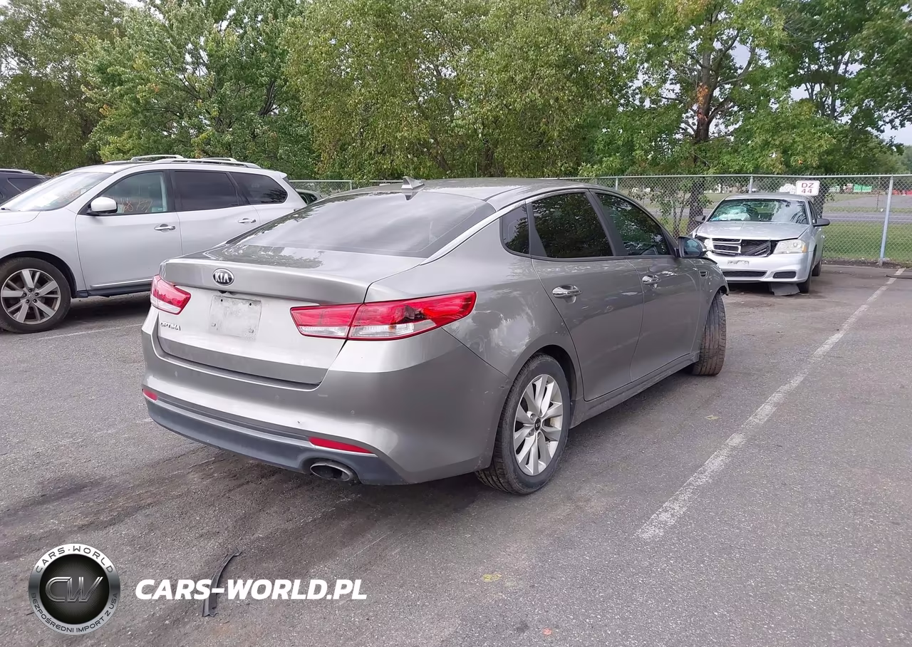 2018 Kia Optima Lx VIN:5XXGT4L3XJG266578 - 4