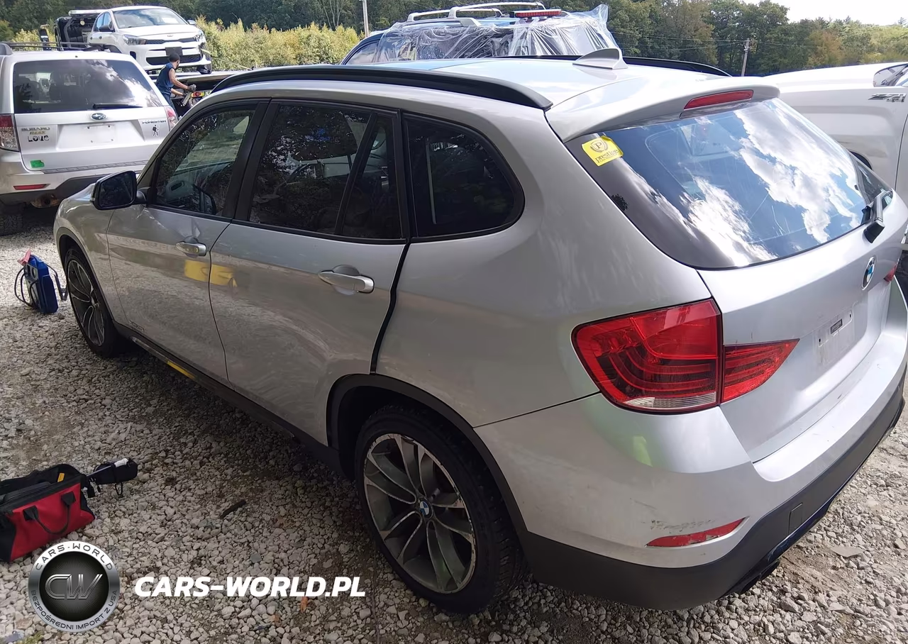 2013 BMW X1 xDrive28I VIN:WBAVL1C51DVR92097 - 3
