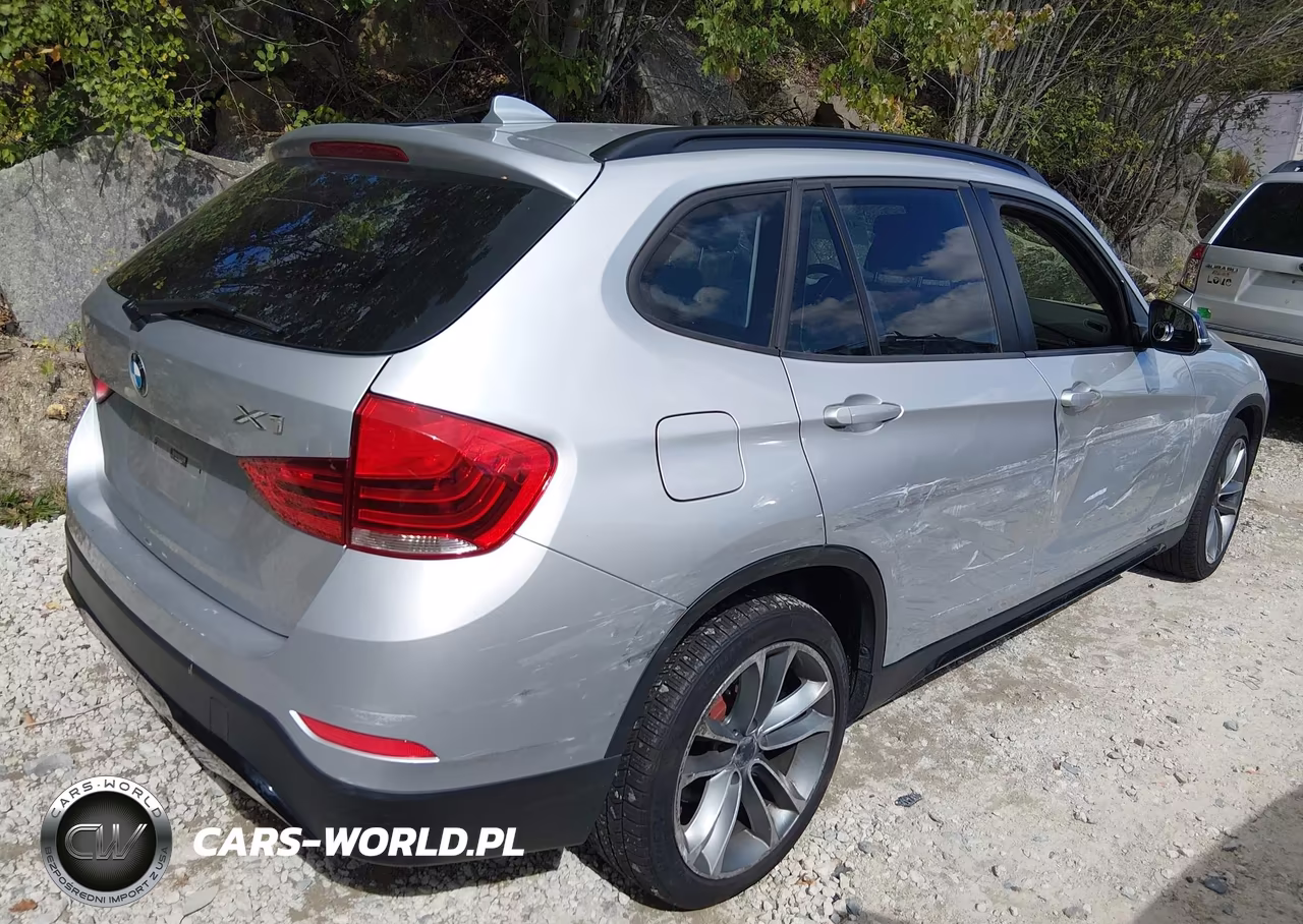 2013 BMW X1 xDrive28I VIN:WBAVL1C51DVR92097 - 4