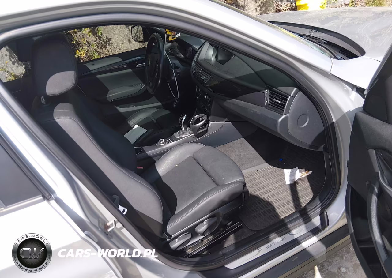 2013 BMW X1 xDrive28I VIN:WBAVL1C51DVR92097 - 5