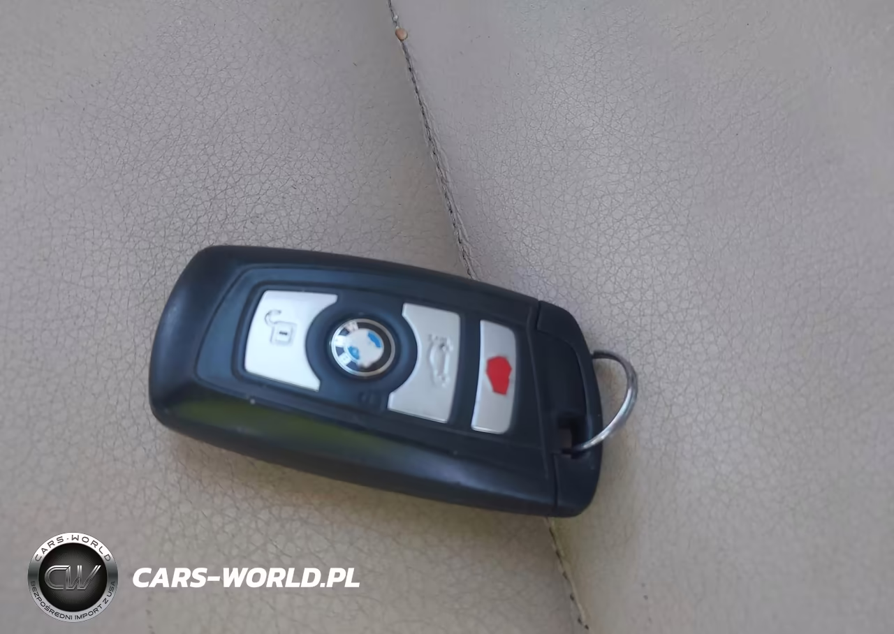 2012 BMW 528I xDrive VIN:WBAXH5C57CDW10080 - 11