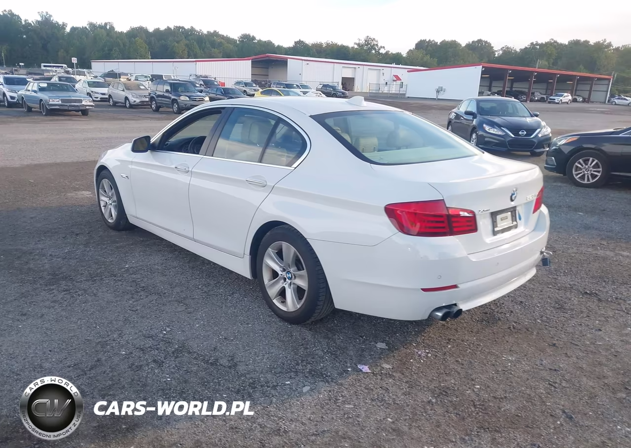 2012 BMW 528I xDrive VIN:WBAXH5C57CDW10080 - 3