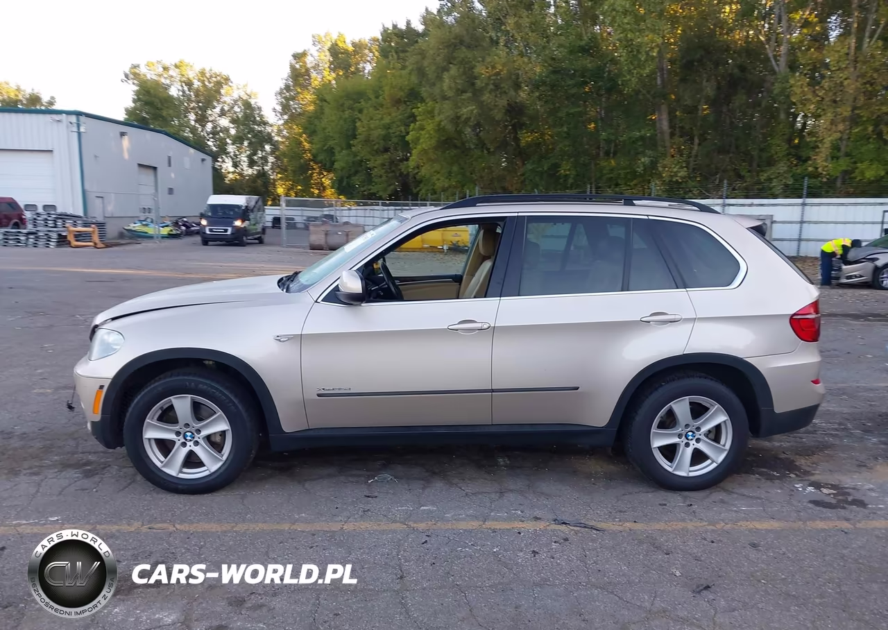 2013 BMW X5 xDrive35D VIN:5UXZW0C5XD0B92922 - 14