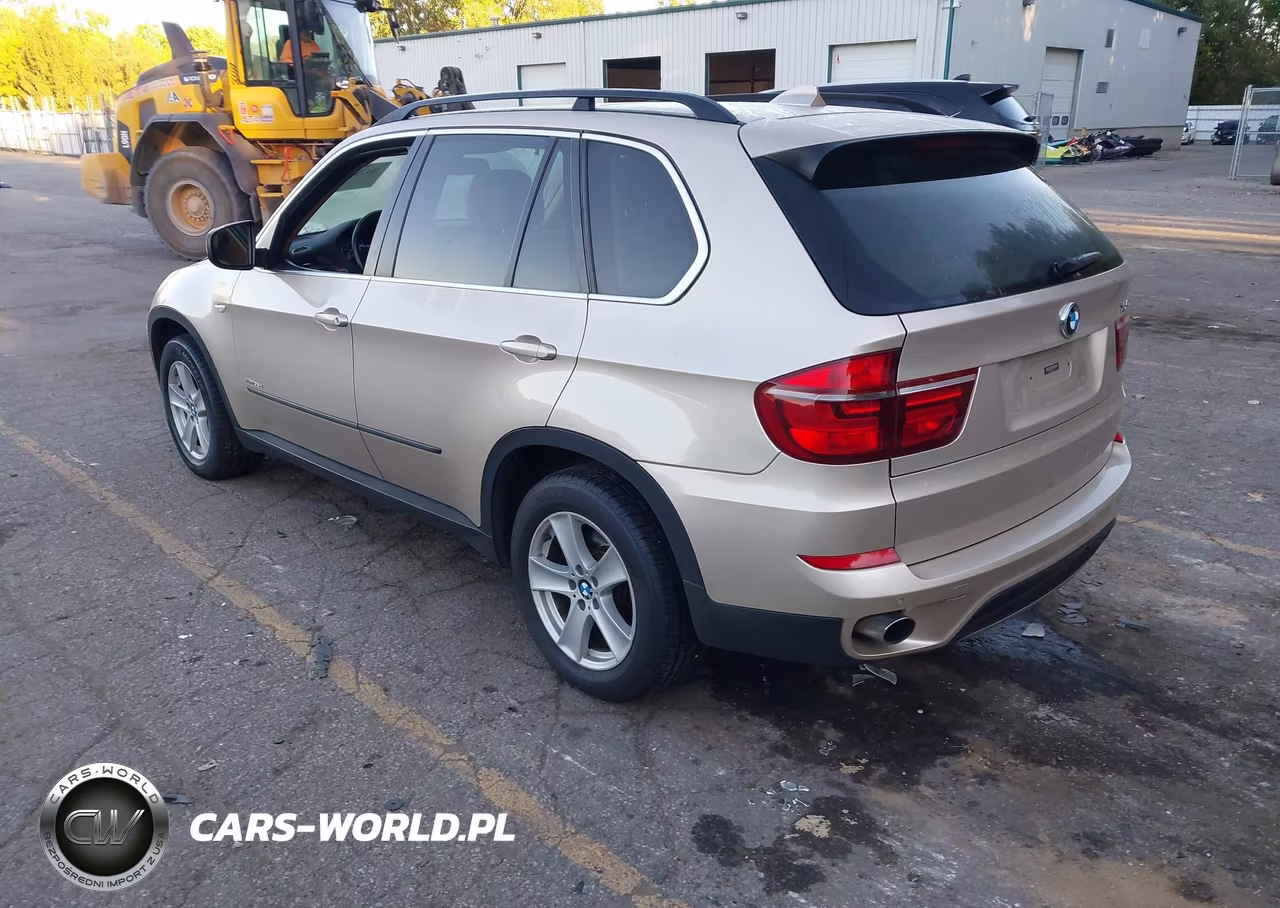 2013 BMW X5 xDrive35D VIN:5UXZW0C5XD0B92922 - 3