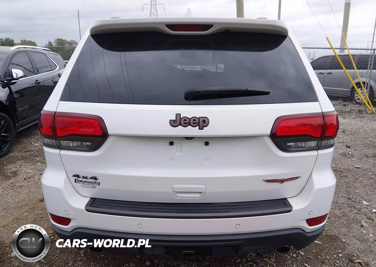2018 Jeep Grand Cherokee Trailhawk 4X4 VIN:1C4RJFLG2JC184759 - 16