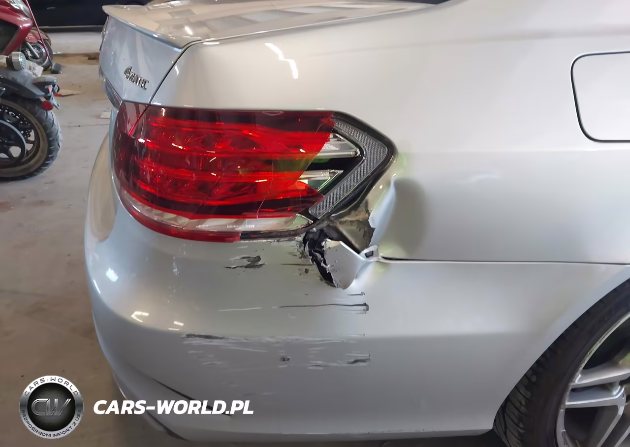 2016 Mercedes-Benz E 350 4Matic VIN:WDDHF8JBXGB251290 - 6