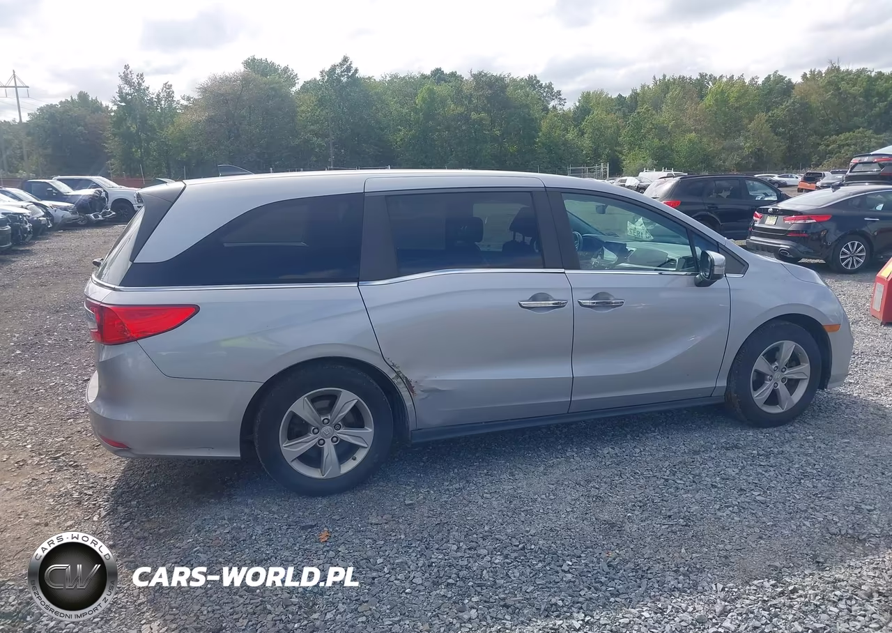 2018 Honda Odyssey Ex-L VIN:5FNRL6H76JB009601 - 17