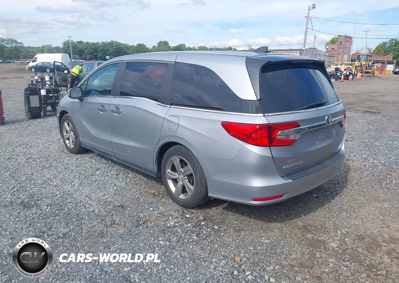 2018 Honda Odyssey Ex-L VIN:5FNRL6H76JB009601 - 3