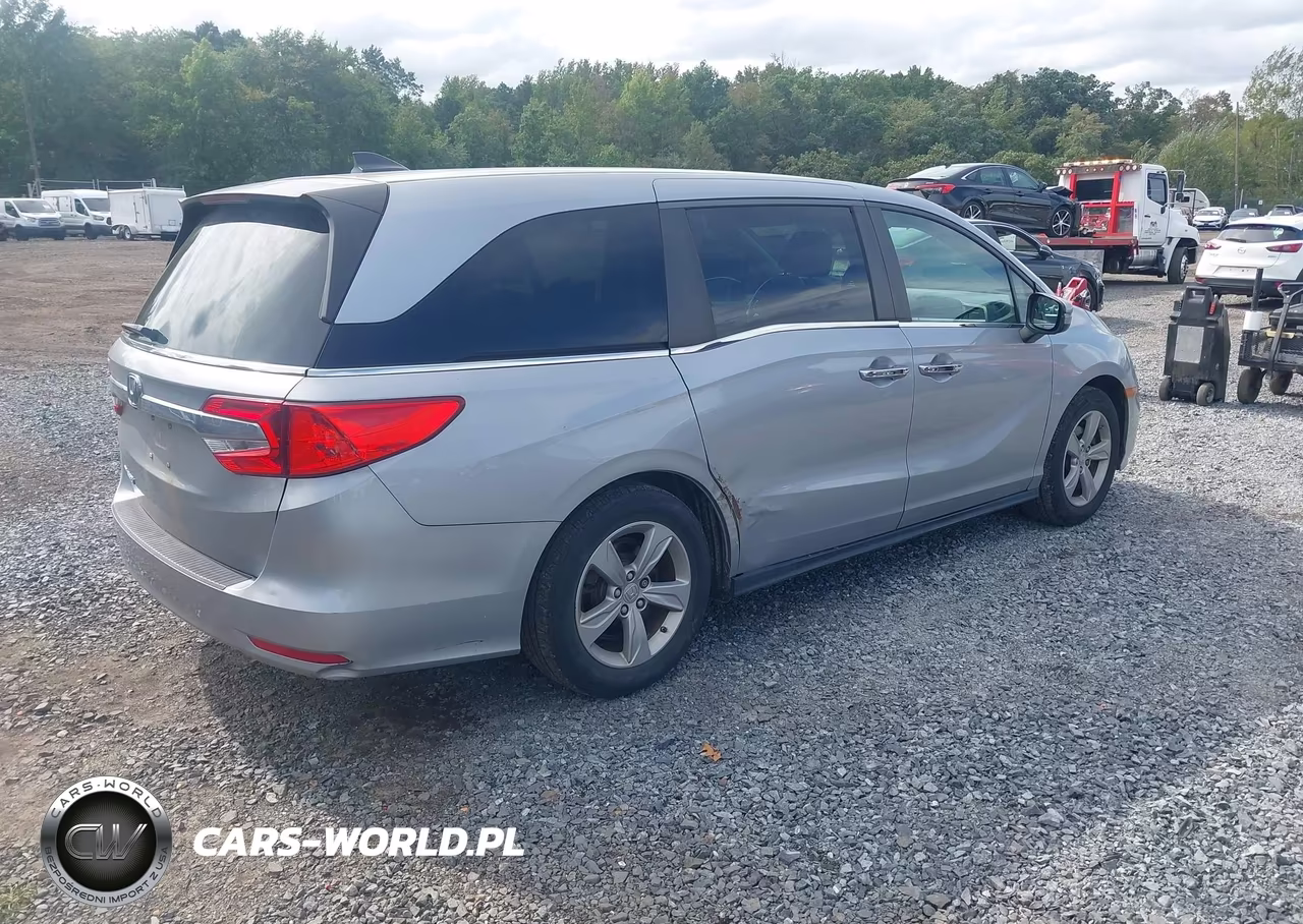 2018 Honda Odyssey Ex-L VIN:5FNRL6H76JB009601 - 4