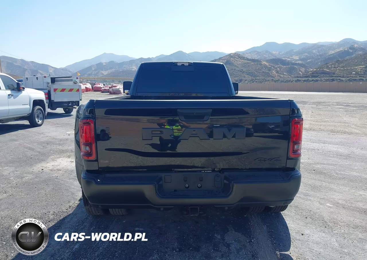 2026 Ram 3500 Tradesman 4X4 8' Box VIN:3C63RRGL5TG275460 - 14