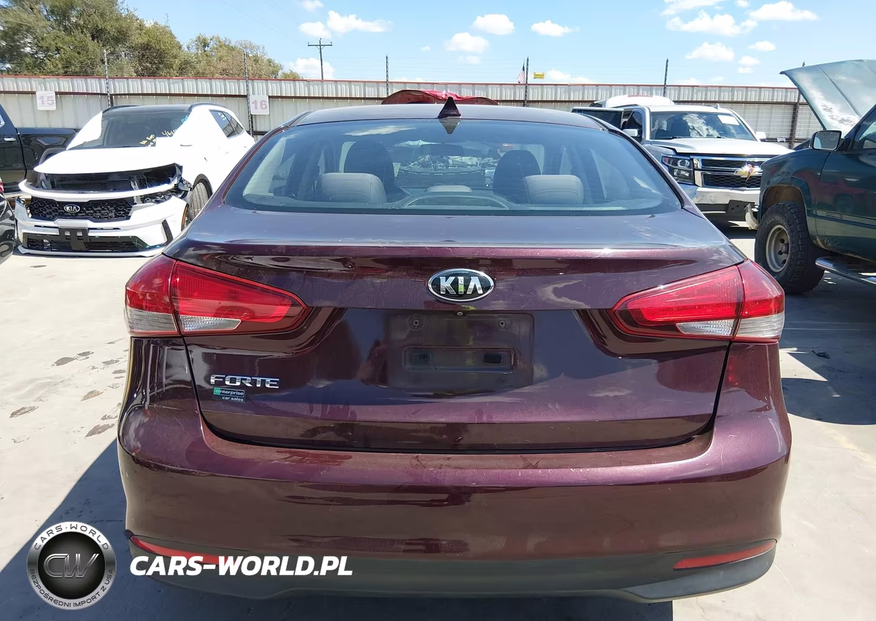 2018 Kia Forte Lx VIN:3KPFL4A74JE166793 - 16