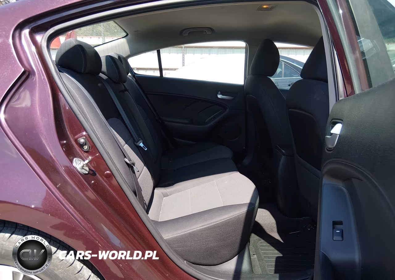 2018 Kia Forte Lx VIN:3KPFL4A74JE166793 - 8