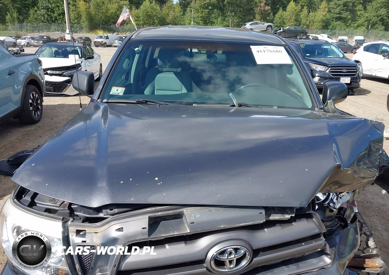 2009 Toyota Tacoma Base V6 VIN:3TMLU42N59M031823 - 18