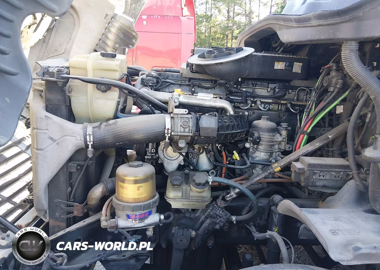 2015 Freightliner Cascadia 125 VIN:1FUJGLD58FLGF3939 - 9