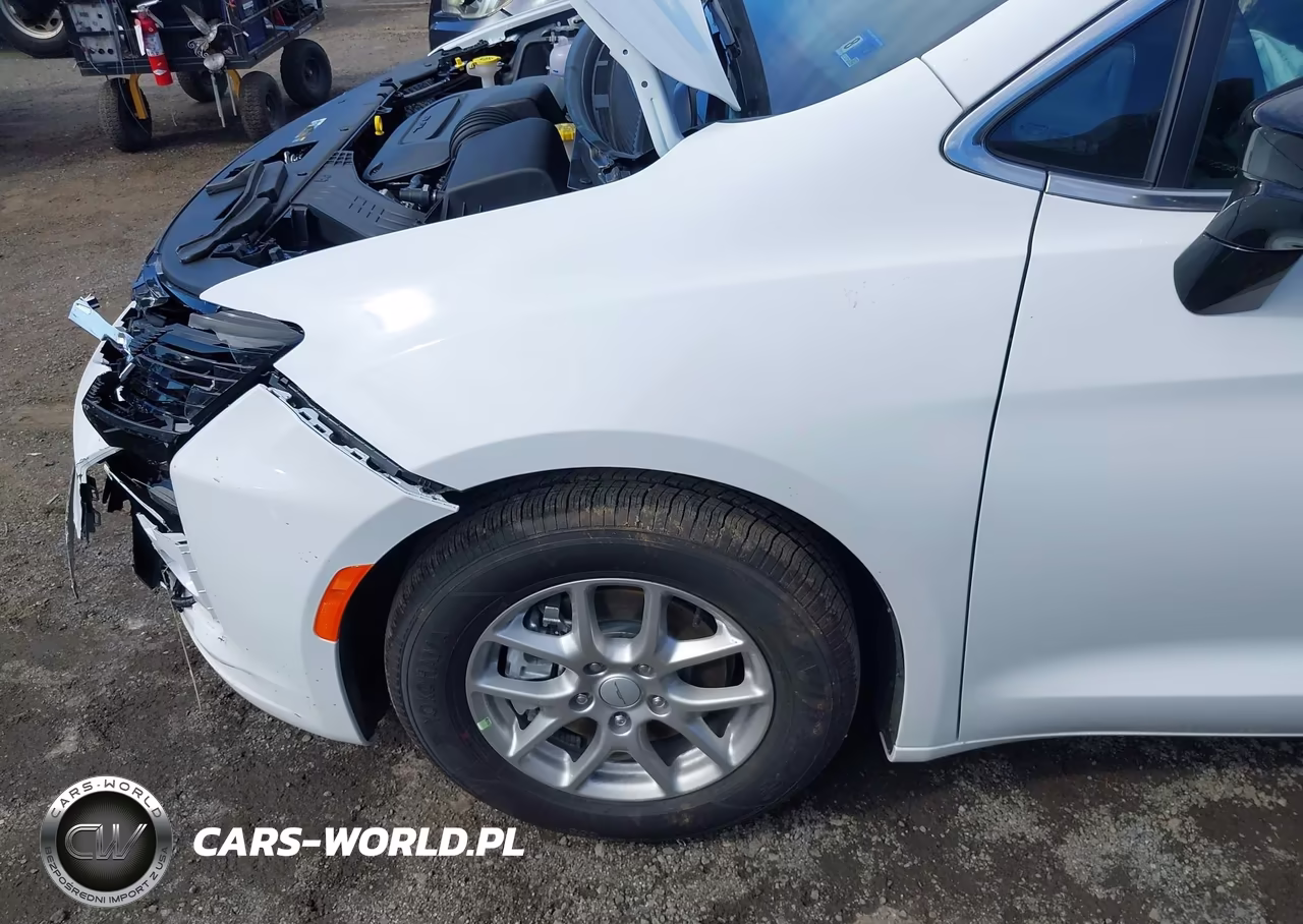 2027 Chrysler Pacifica VIN:2C4RC1BG7VR602602 - 6