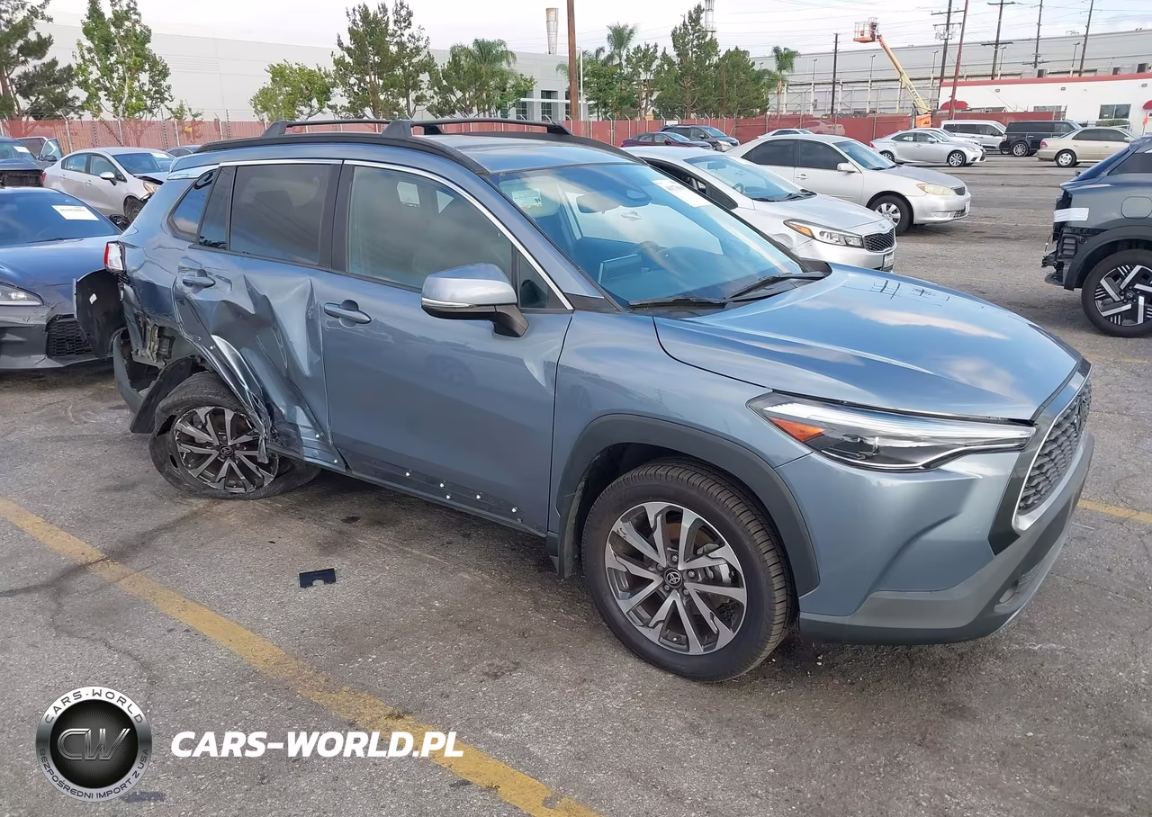 2024 Toyota Corolla Cross Xle – zdjęcie 1 z 17