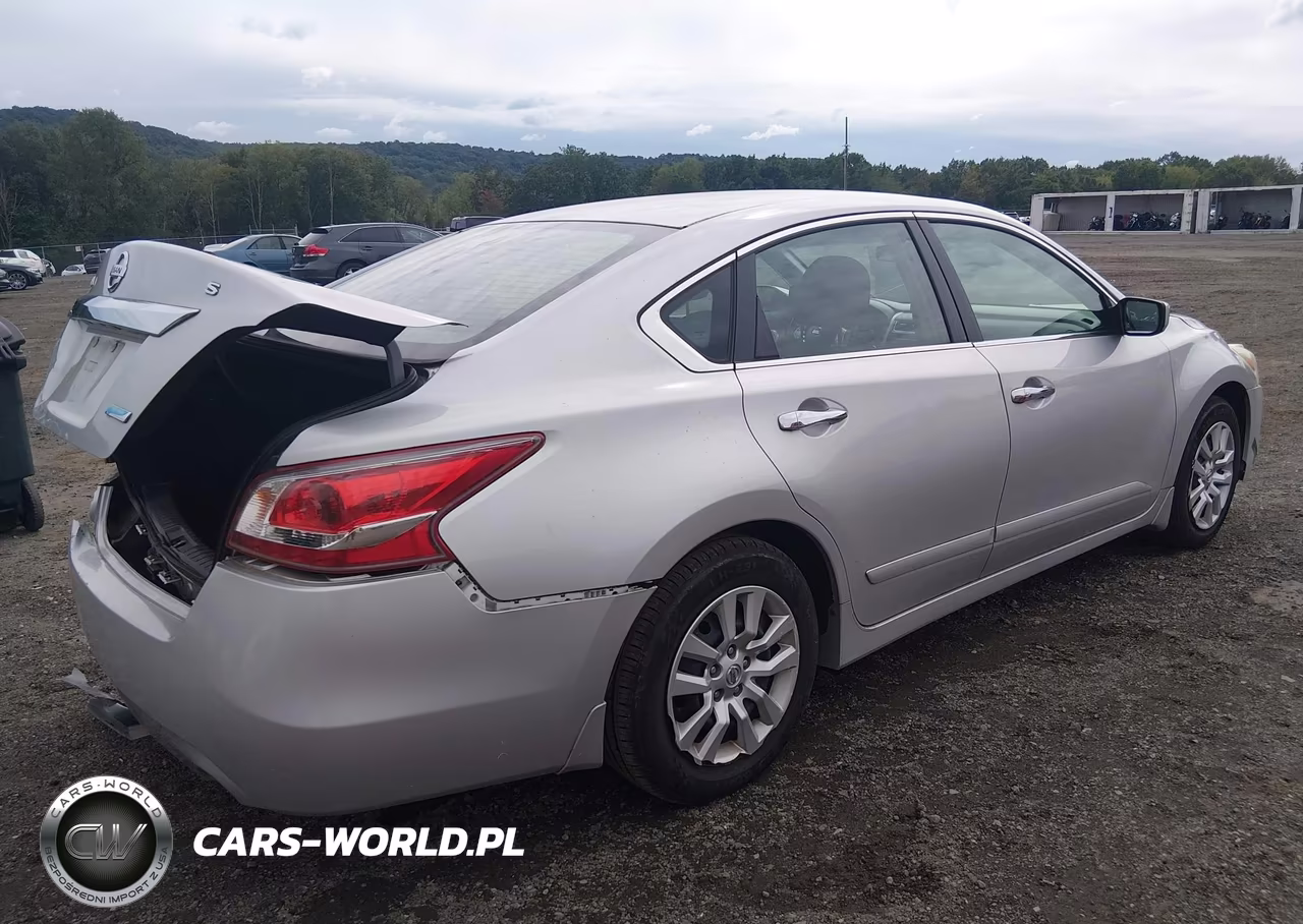 2013 Nissan Altima 2.5 S VIN:1N4AL3AP4DC283022 - 4