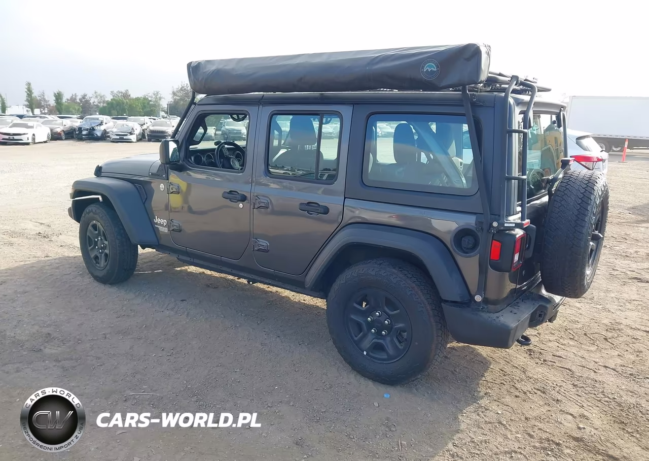 2018 Jeep Wrangler Unlimited Sport 4X4 VIN:1C4HJXDG1JW139293 - 3