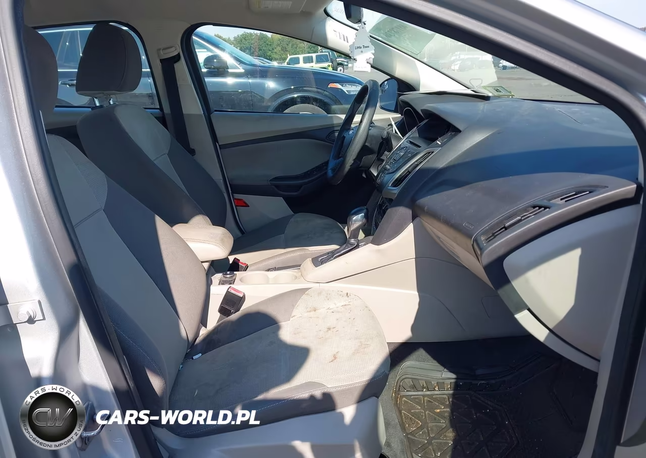 2012 Ford Focus Se VIN:1FAHP3F28CL431543 - 5